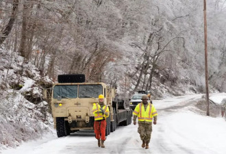 美国遭新一轮强暴雪袭击，逾1600趟航班被取消