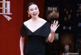 珠海这一夜，孙俪压轴出场却脸松肉垮，被顾盼生辉的50岁梅婷惊艳