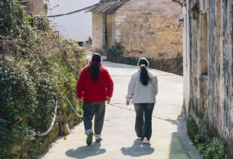 一个30岁女性，一场拼死的逃亡