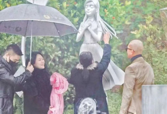 大S离世一年后，很多人活成了她的样子