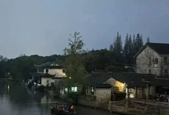 社会最大悲哀，莫过于把牢A当英雄把记者打为狗熊！