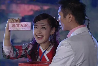 胡歌前女友自曝财力!47岁买了13年黄金,独居大别墅,不红但舒坦