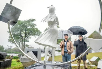 具俊晔回应自己设计的大S雕像为何不像她本人