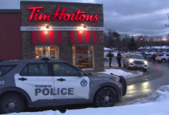 士嘉堡Tim Hortons店内枪击，16岁少年重伤不治！嫌疑人在逃