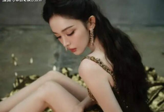 娜扎微博之夜鎏金裙吸睛，不仅生图美到失语，还收获了人间维纳斯的标签