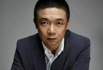 嫁大12岁恩师为妻，如今丈夫已是北影院长