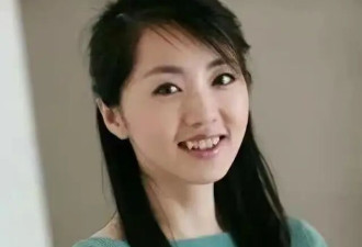 央视“气象一姐”：嫁初恋丁克15年，却因婆婆一个举动，40岁生子