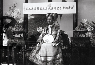 慈禧刚断气，太监就立马往嘴里塞了一颗夜明珠