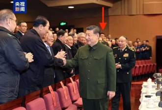一场慰问让侍卫好紧张 习近平在怕什么？