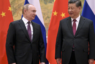 骑墙！中国支持普京，却同时帮助乌克兰