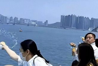 女人何苦为难女人,刘德华老婆近照曝光没几天,令人担心的事发生