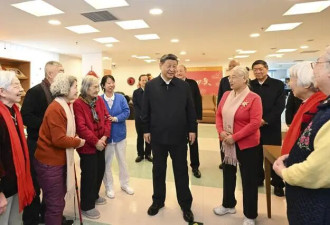 习近平春节前夕在北京看望慰问基层干部群众