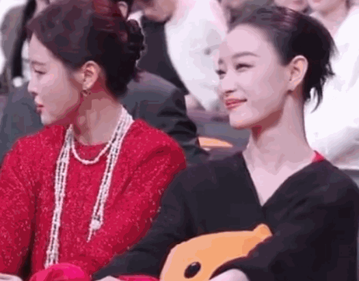 39岁辛芷蕾再破天花板：这一次，她让整个娱乐圈“沉默”了