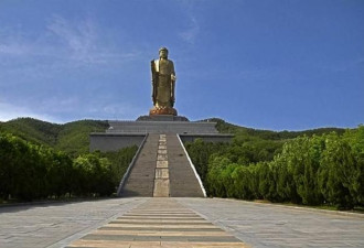 12亿人民币修建的世界最高佛，水喝不起拜不起