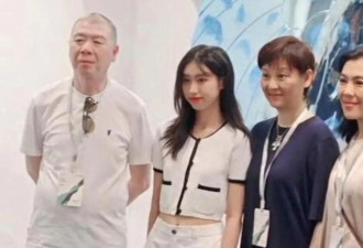 冯小刚女儿似恋情曝光，带男孩见妈妈，男方长相帅气徐帆很满意