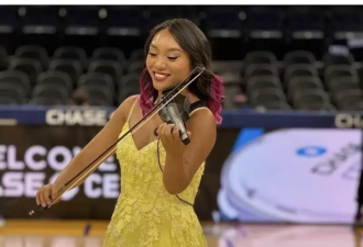 她突然爆火！来自中国被收养的孤女