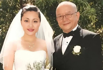 77岁王刚近况曝光！三婚娶小20岁美女教授，如今为了17岁儿子奔波不停