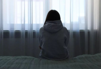 24岁非洲女子被迫在迪拜“出卖自己”，引发争议