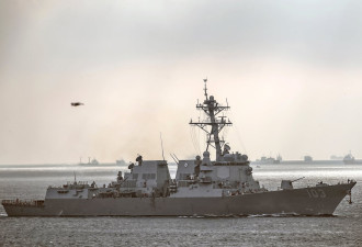美国海军2舰船补给时碰撞 2人伤