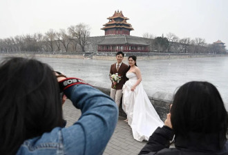 ​生娃难、结婚贵，连吐槽都要管？