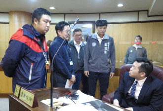 “猛男议员”转换跑道 加入民进党争提名参选