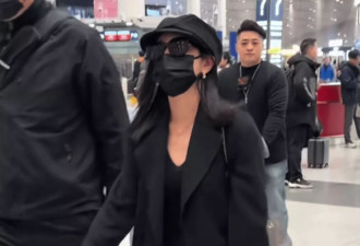 陈妍希送儿子回前夫家过年，机场依依不舍