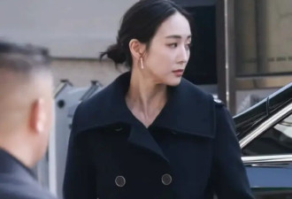 张钧甯以盘发簪花造型惊艳亮相！美得让人窒息