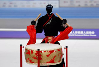 美专家紧盯2026春晚 北京高调展示“AI＋制造”战略