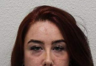 英国女狱警主动拥吻杀人犯，不当恋情被判刑