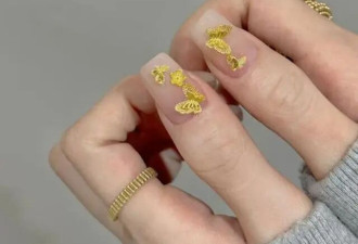 年轻人春节迷上“黄金甲”！“悦己”还是“风险”？