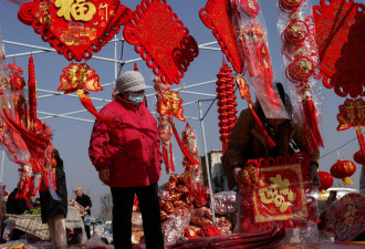 "拼桌吃年夜饭"蔚然成风 "反向春运"越来越盛行