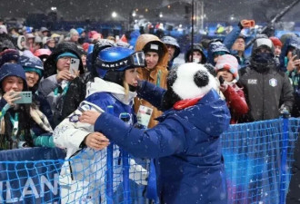中国冲金失败 外媒：没了主场，就被打回原形