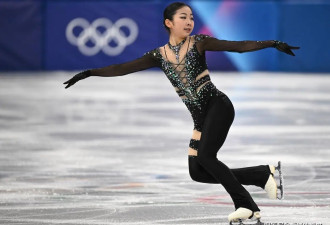 打破常规！中国18岁花滑小将裤装出战，惊艳日本观众