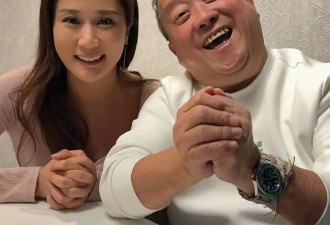 72岁曾志伟与港姐冠军张嘉儿同框拜年....