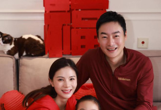 中国奥运冠军夫妇晒全家福 她如今更明艳动人