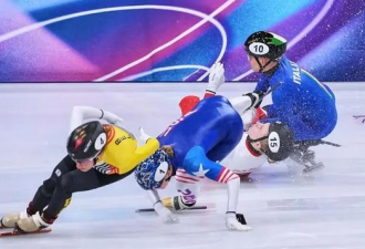 血腥之刃！波兰女将被冰刀击中面部血流满面