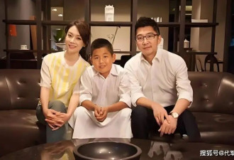 陈数回湖北娘家过春节，分享一组娘家全家福