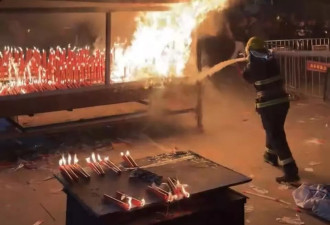 上海财神庙辟谣“香炉起火”：非安全事故