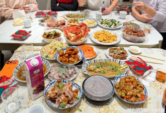 贾乃亮过年家人聚餐,13岁甜馨坐爸爸旁享受美食,一家人其乐融融