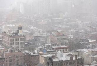 全美多州紧急!暴风雪来袭上万航班延误,纽约祭交通禁令