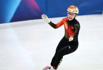 中国短道天才美少女惊艳冬奥赛场，韩国网友狂赞