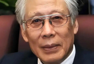 90岁焦晃近况曝光！穿纸尿裤，1天5包烟 与小30岁娇妻住破旧小区