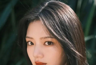甜妹任敏性感起来真撩人！大美腿又长又细身材比例超棒