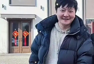  46岁郭京飞拜年被偶遇 穿两件羽绒服有些发福 