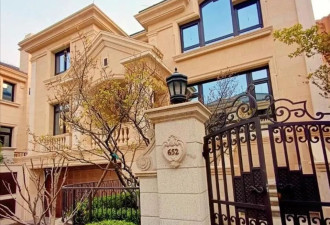 43岁高云翔现状:80元买三件衣服,未发胖,精气神不错,再婚生女