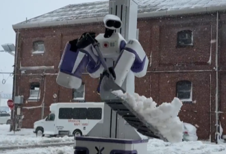 纽约街头惊现“铲雪机器人”，这个价格你觉得值吗？