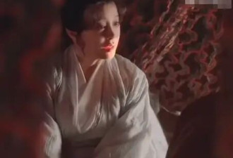 画面唯美不敢看！76岁刘晓庆和小47岁男演员拍吻戏 …