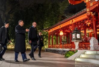 时评：在北京，要使用“权力政治的语言”