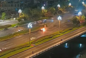 小米SU7司机烧死报告：撞击后系统断电无法开车门