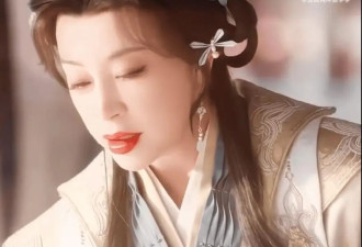 刘晓庆75再演少女，编剧连夜加与小30岁男主吻戏，男配点赞与她搭戏是工伤